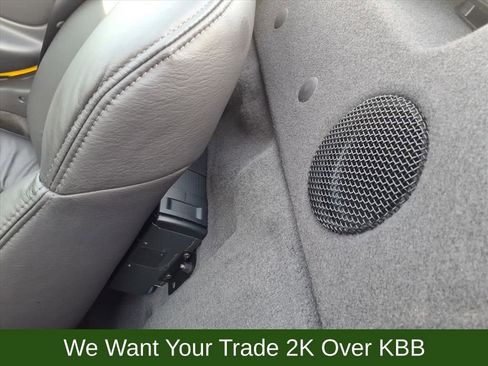 Used 2000 Plymouth Prowler image 25