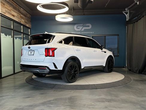 Used 2021 Kia Sorento SX image 3