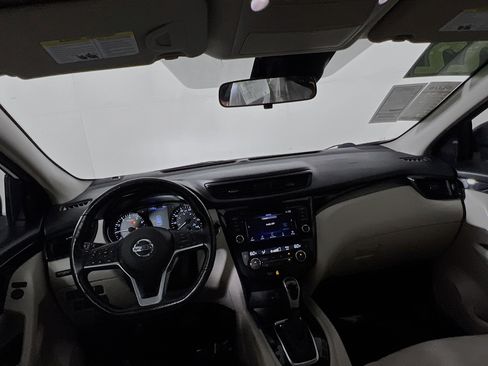 Used 2022 Nissan Rogue Sport SV image 30