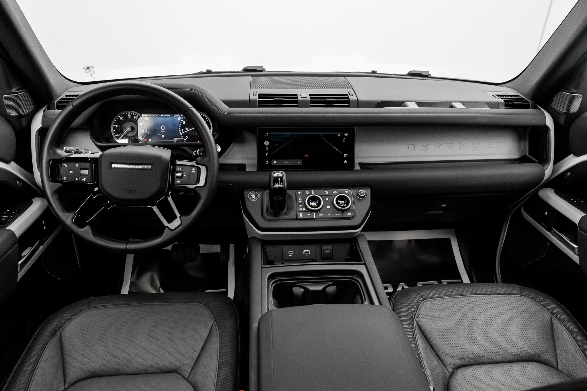 Used 2023 Land Rover Defender 110 X-Dynamic SE AWD/4WD image 37