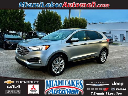 Used 2022 Ford Edge Titanium image 1