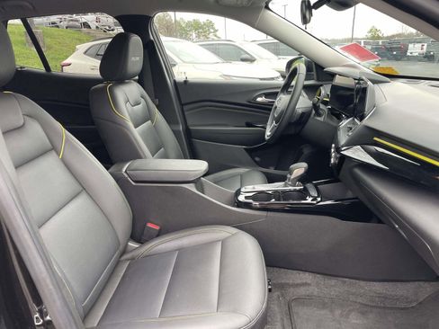 Used 2024 Chevrolet Trax ACTIV w/ Driver Confidence Package image 12