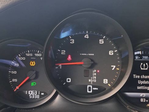 Used 2017 Porsche Macan AWD/4WD image 9