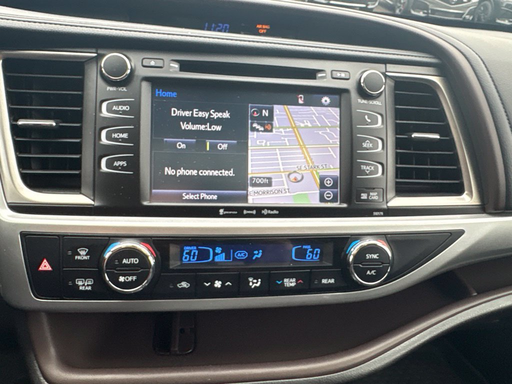 Used 2017 Toyota Highlander XLE AWD/4WD image 20