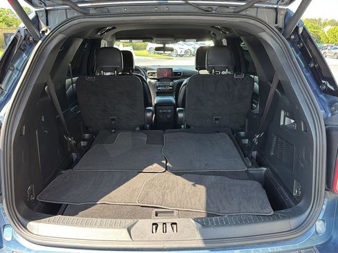 Used 2020 Ford Explorer XLT w/ Equipment Group 202A RWD image 32