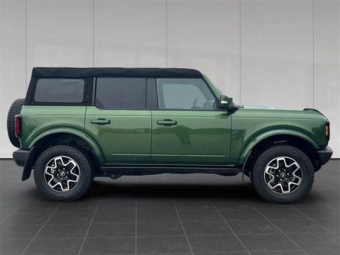 Used 2023 Ford Bronco Outer Banks image 5