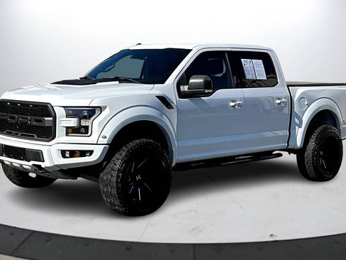 Used 2018 Ford F150 Raptor w/ Equipment Group 802A Luxury AWD/4WD image 4