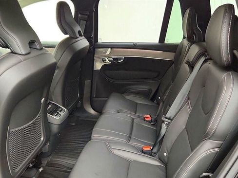 Used 2025 Volvo XC90 B6 Ultra AWD/4WD image 20