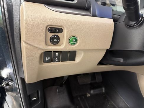 Used 2016 Honda Pilot EX-L image 12