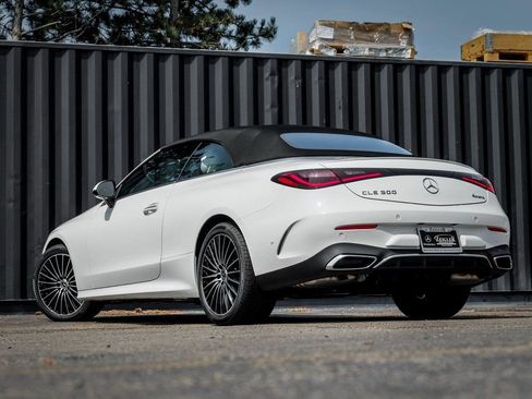 Used 2026 Mercedes-Benz CLE 300 4MATIC Cabriolet image 2