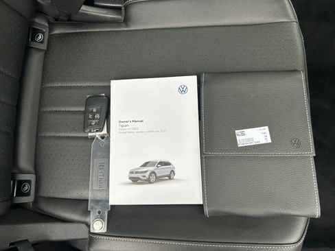 Certified 2022 Volkswagen Tiguan SE AWD/4WD image 21