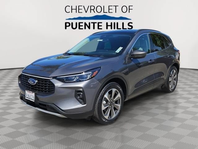 Used 2025 Ford Escape Platinum AWD/4WD image 1