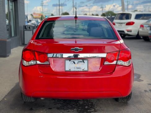 Used 2014 Chevrolet Cruze LS FWD image 3