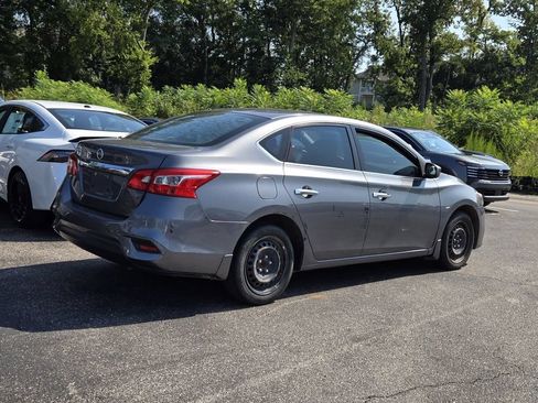 Used 2019 Nissan Sentra S FWD image 3