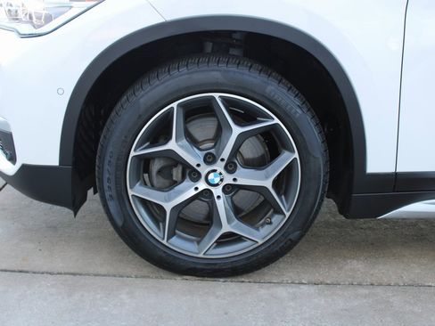 Used 2017 BMW X1 xDrive28i image 34