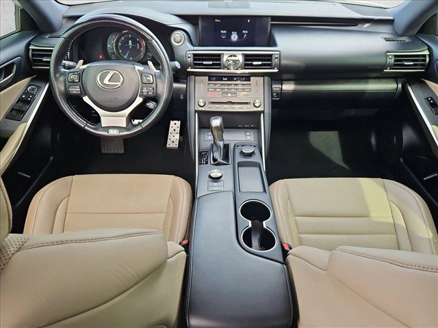 Used 2019 Lexus IS 300 F Sport w/ F Sport Package RWD image 18