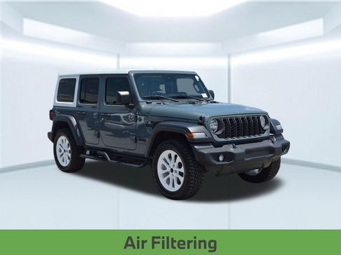 Used 2024 Jeep Wrangler Unlimited Sport AWD/4WD image 9