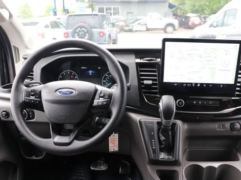 Used 2025 Ford Transit 350 XLT RWD image 21