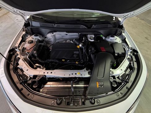 Used 2025 Buick Envista Sport Touring image 34