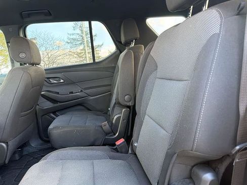 Certified 2023 Chevrolet Traverse LT w/ LPO, Floor Liner Package image 46