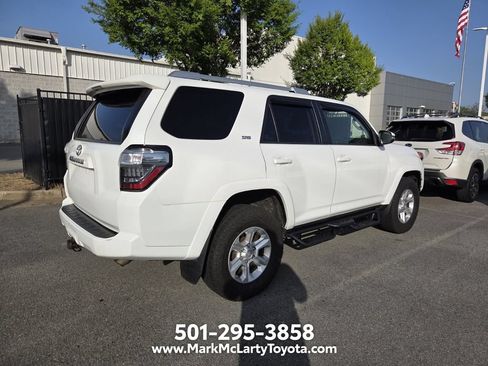 Used 2018 Toyota 4Runner SR5 Premium AWD/4WD image 4