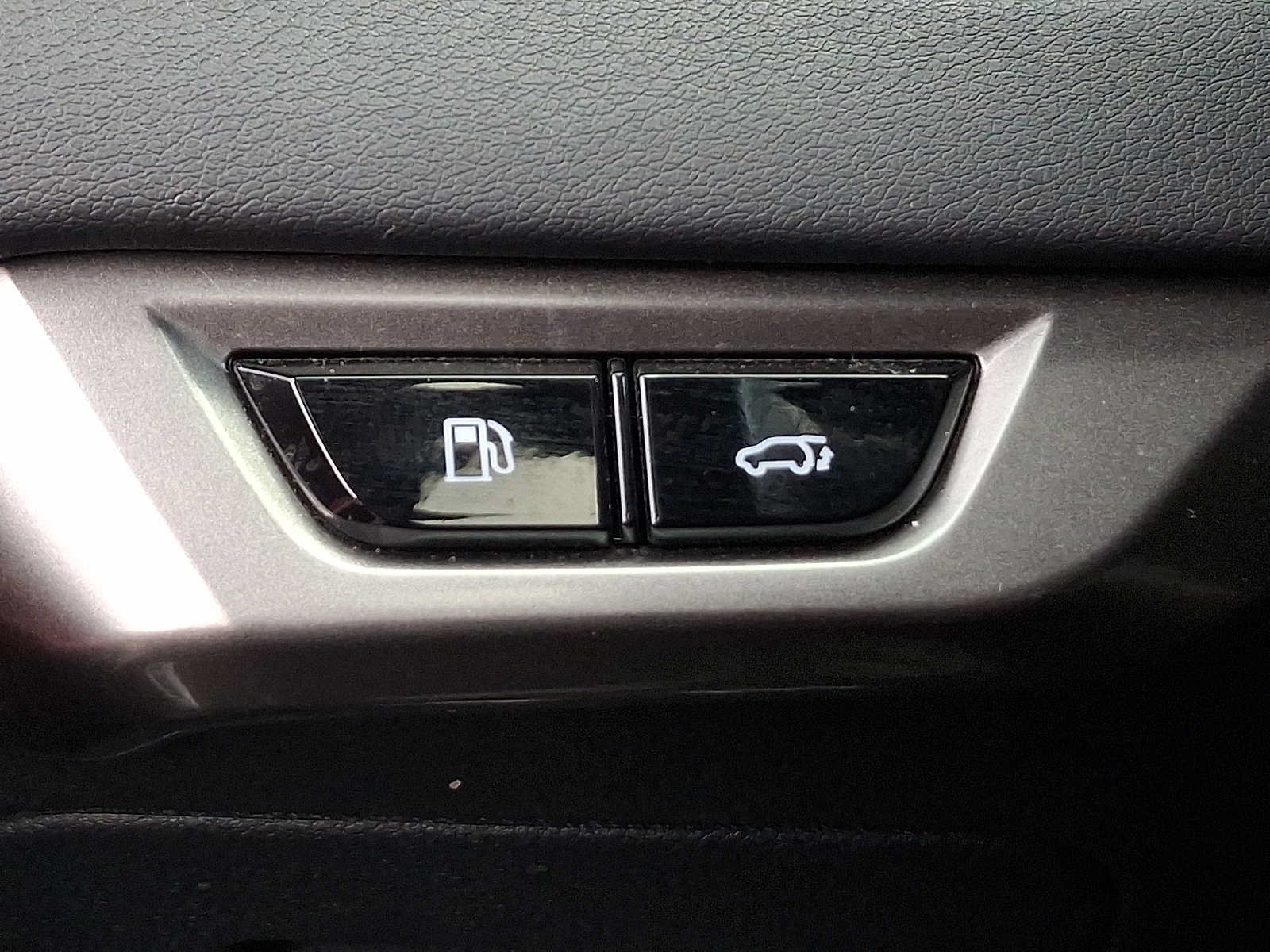 Used 2023 Lexus RX 350 F Sport w/ Accessory Package AWD/4WD image 25