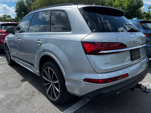 Used 2021 Audi Q7 3.0T Prestige w/ Prestige Package AWD/4WD image 3