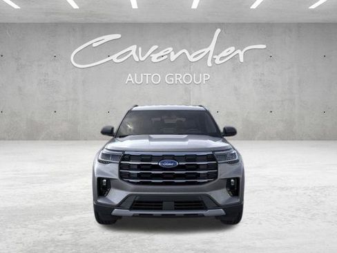 New 2026 Ford Explorer Active RWD image 7