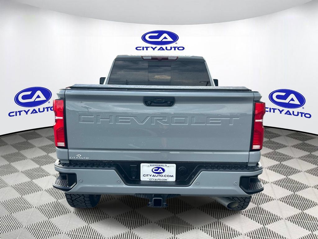 Used 2024 Chevrolet Silverado 2500 LTZ w/ LTZ Plus Package AWD/4WD image 4