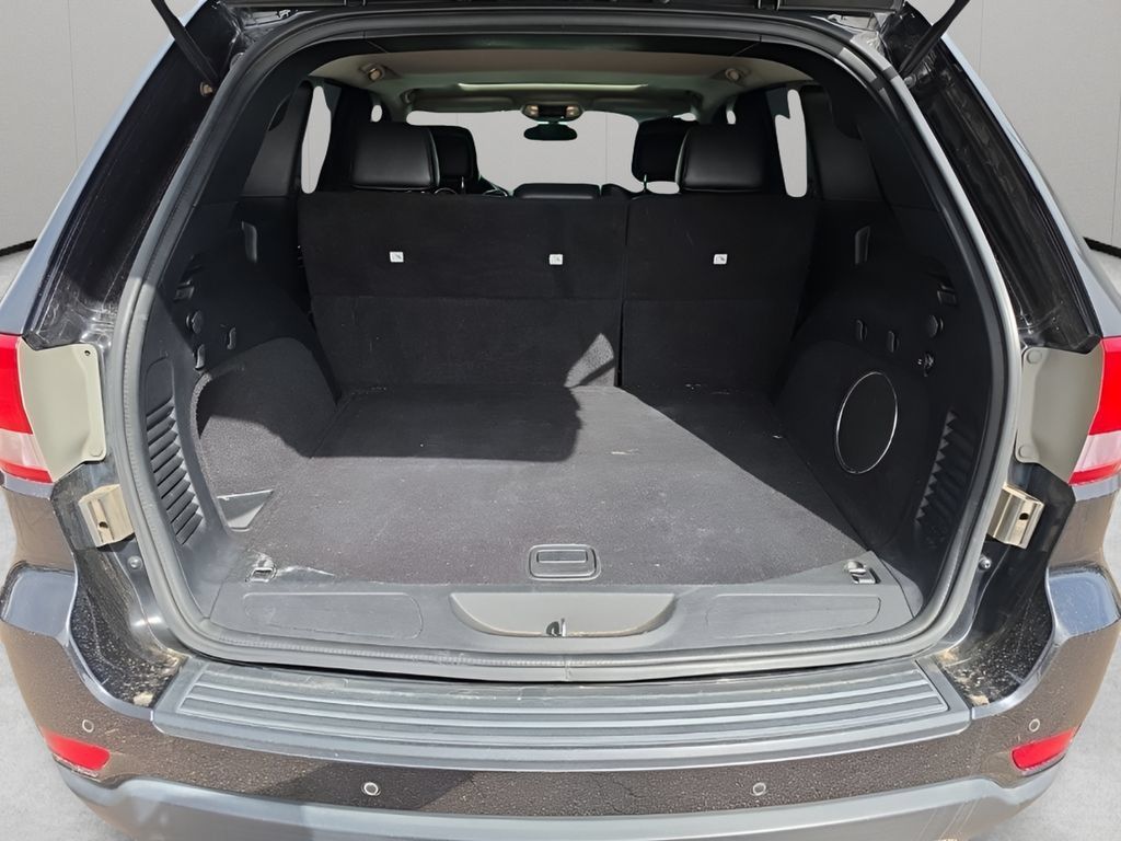 Used 2012 Jeep Grand Cherokee Altitude RWD image 10