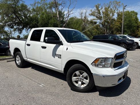 Used 2023 RAM 1500 Classic SLT w/ Trailer & Traction Group image 5