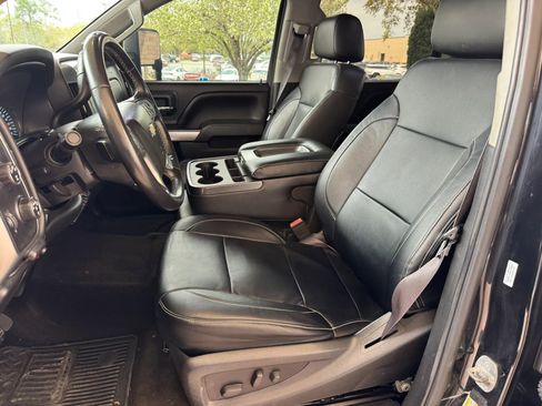 Used 2015 Chevrolet Silverado 2500 LT w/ LT Convenience Package image 15