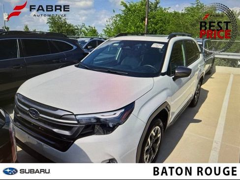 Used 2025 Subaru Forester Premium AWD/4WD image 1