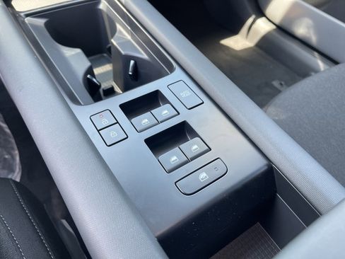 New 2025 Hyundai Ioniq 6 SE image 29