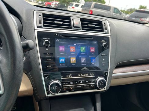 Used 2018 Subaru Outback 3.6R Limited AWD/4WD image 31