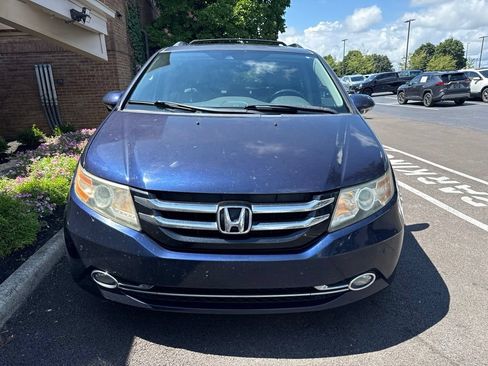 Used 2015 Honda Odyssey Touring Elite image 3