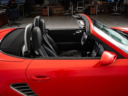 Used 2006 Porsche Boxster S RWD image 24