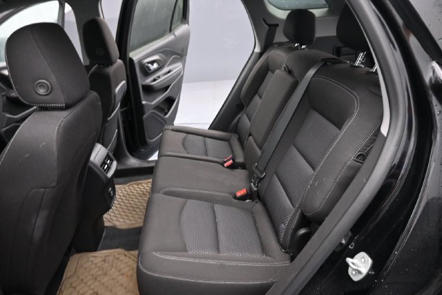 Used 2023 GMC Terrain SLE AWD/4WD image 12