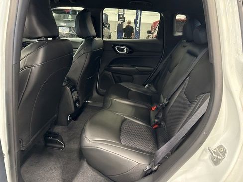 New 2025 Jeep Compass Latitude w/ Altitude Special Edition image 15