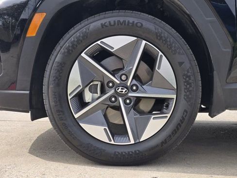 Certified 2025 Hyundai Tucson SEL FWD image 11