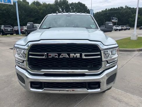 Used 2023 RAM 2500 Tradesman AWD/4WD image 11
