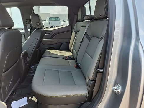 Certified 2025 Chevrolet Colorado ZR2 w/ Technology Package AWD/4WD image 49