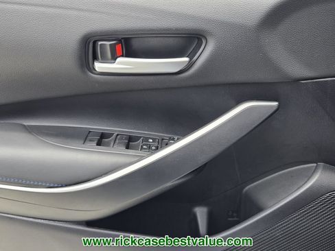 Used 2021 Toyota Corolla SE FWD image 30