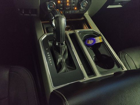 Used 2015 Ford F150 Lariat w/ Equipment Group 501A Mid RWD image 26