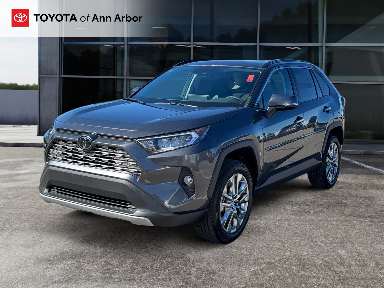 Used 2019 Toyota RAV4 Limited AWD/4WD image 9