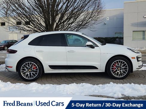 Used 2018 Porsche Macan Turbo image 7
