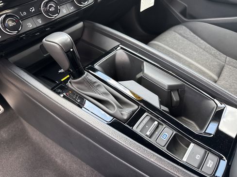 Used 2025 Honda Accord Sport image 29