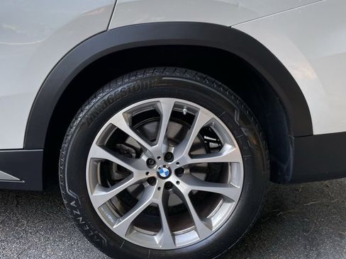 Used 2022 BMW X6 xDrive40i w/ Premium Package image 7