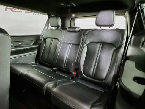 Used 2024 Jeep Wagoneer L Series II w/ Flexible Seating Group AWD/4WD image 35