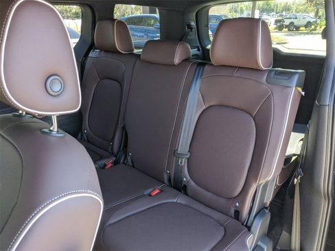 New 2025 Volkswagen ID. Buzz Pro S image 25